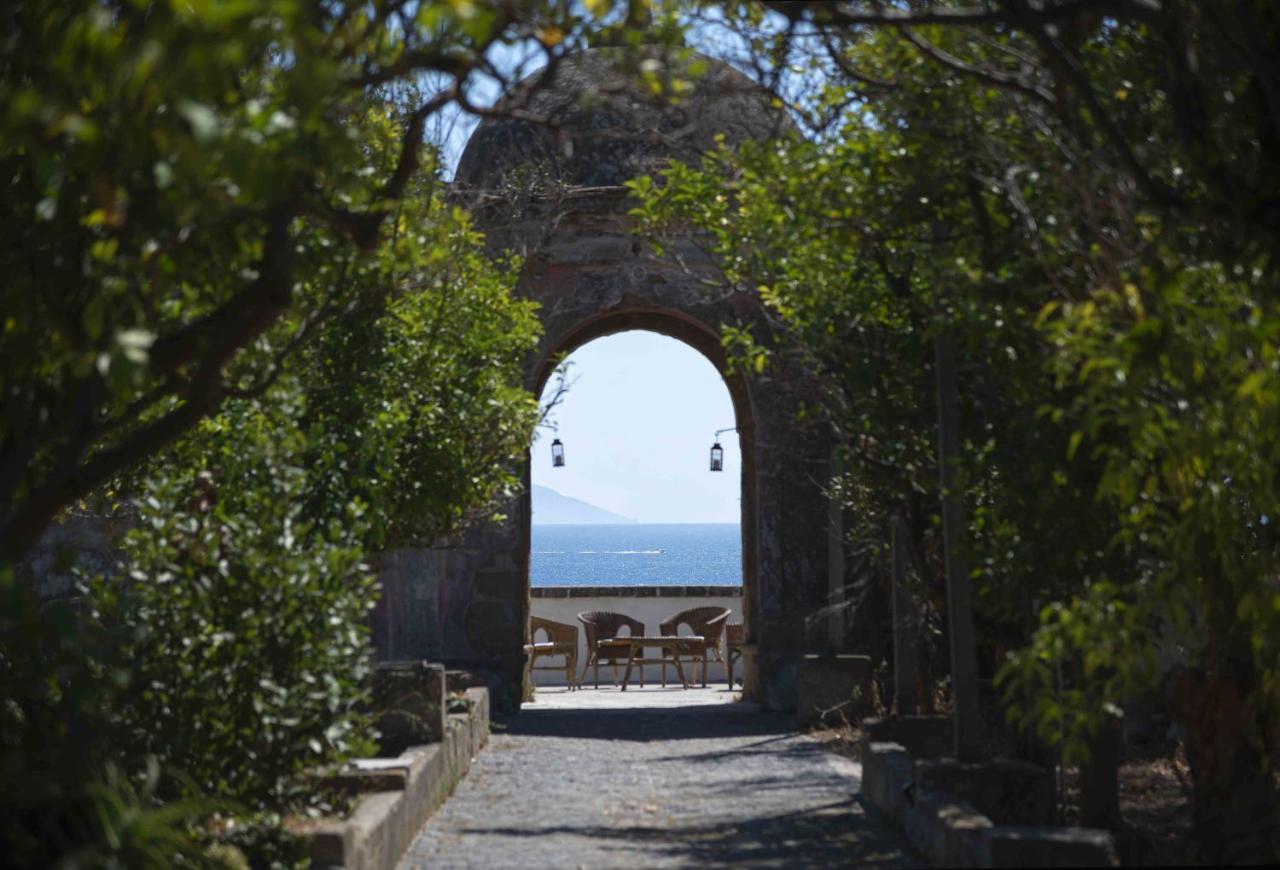 La Poetica In Villa Eldorado Procida Buitenkant foto